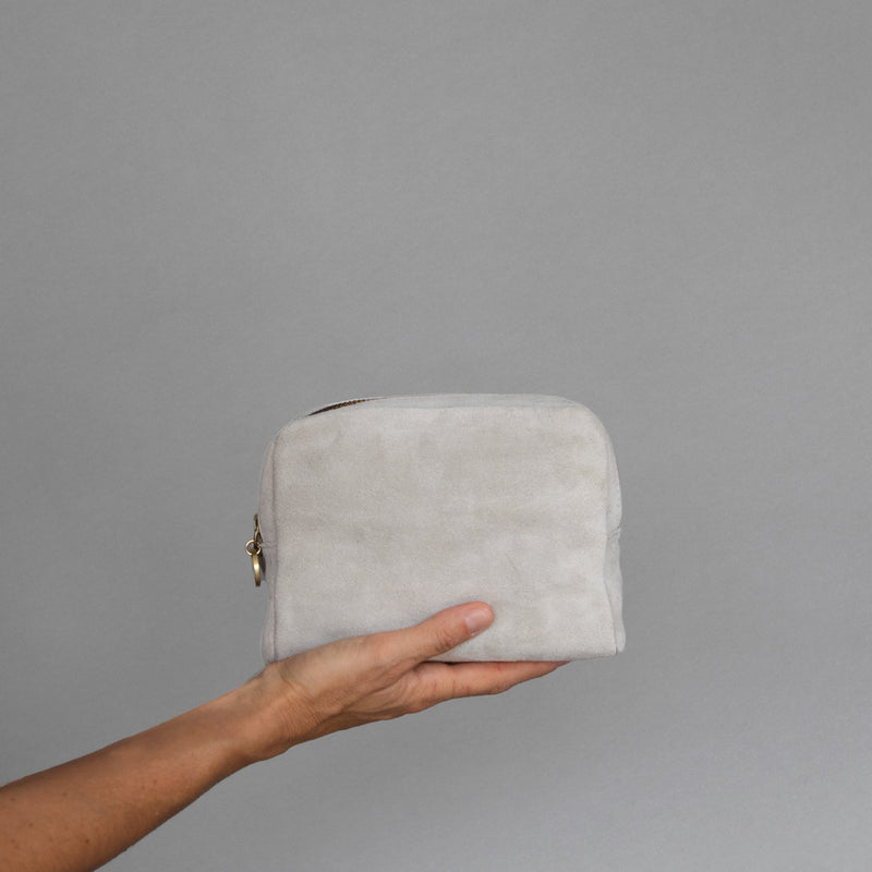 Coco pouch in Chalk suede