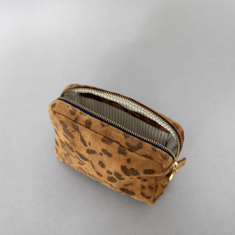 Coco pouch in Leopard suede