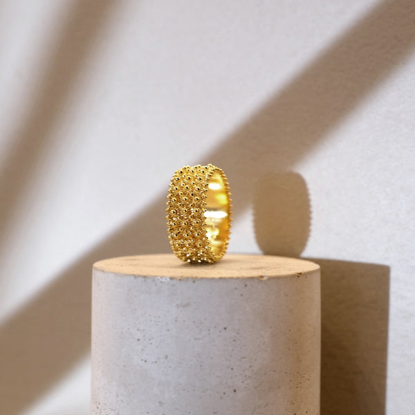 Grande Amore Ring by Solo Oro