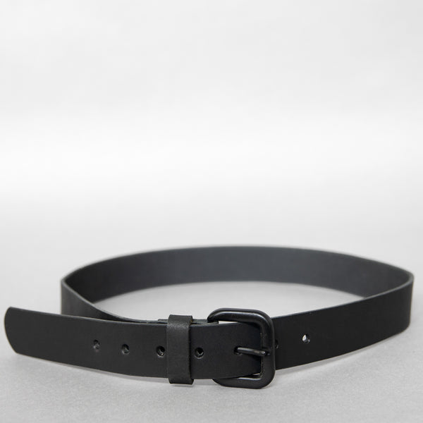 Loa belt in Black