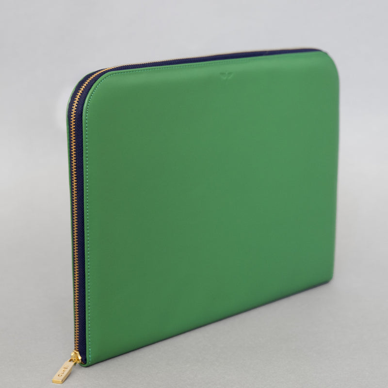Laptop case in Verde leather