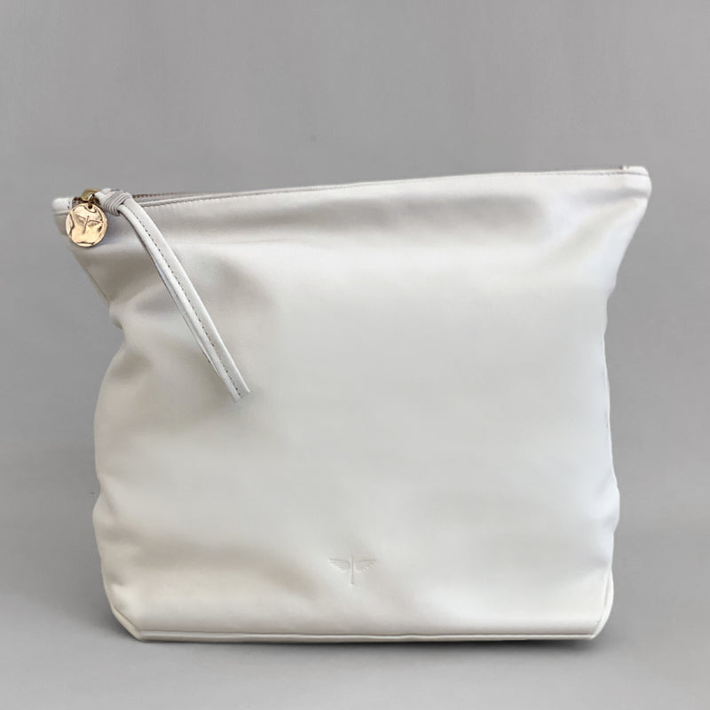 Rio clutch bag in Creme front