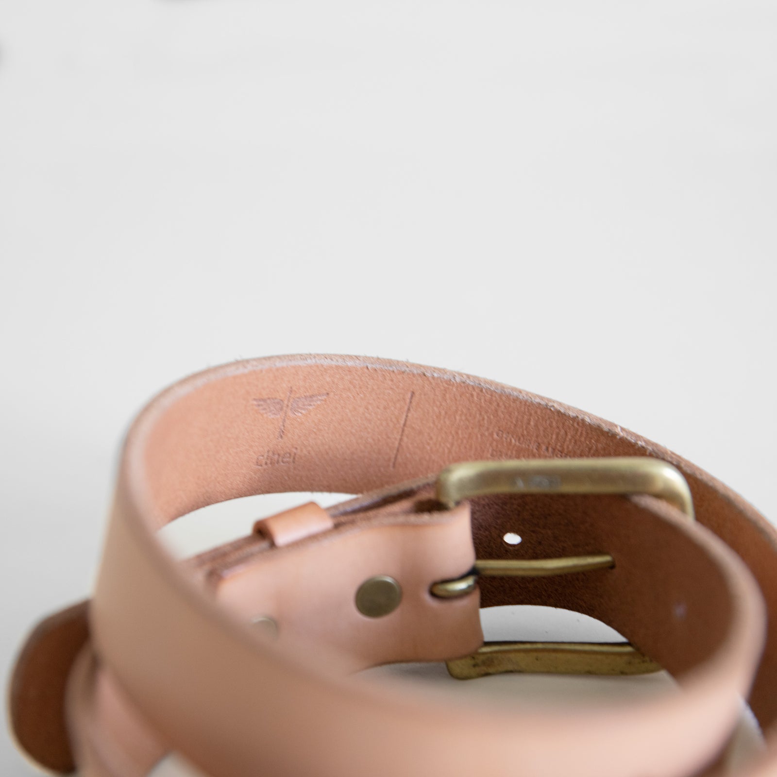 NEW Clhei Loa BELT natural leather Leather Narrow Belt - W — Kudu Beige – La Garçonne main image 2