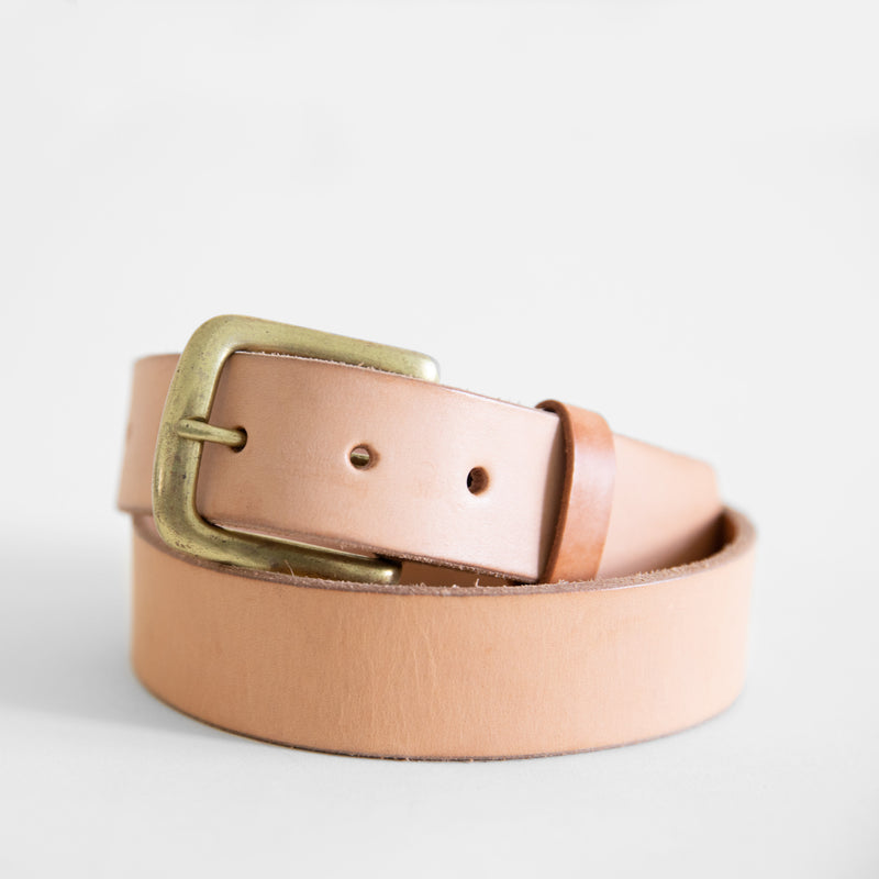 Tilo belt in Natural from front